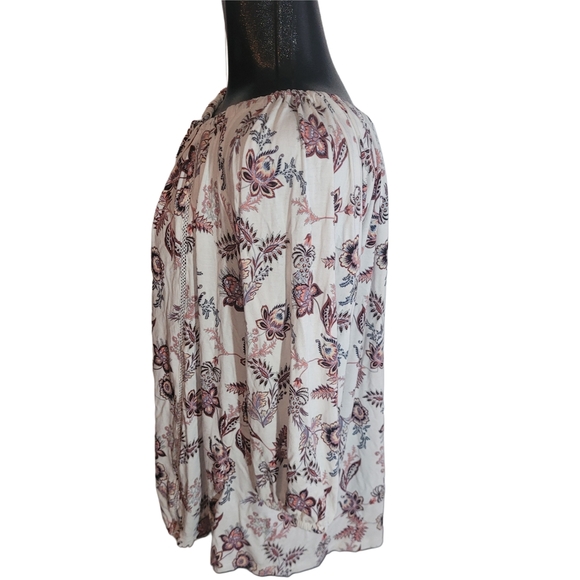 In Every Story White Paisley Floral Print Top with Drawstring Tie Neckline 0X - Picture 5 of 7